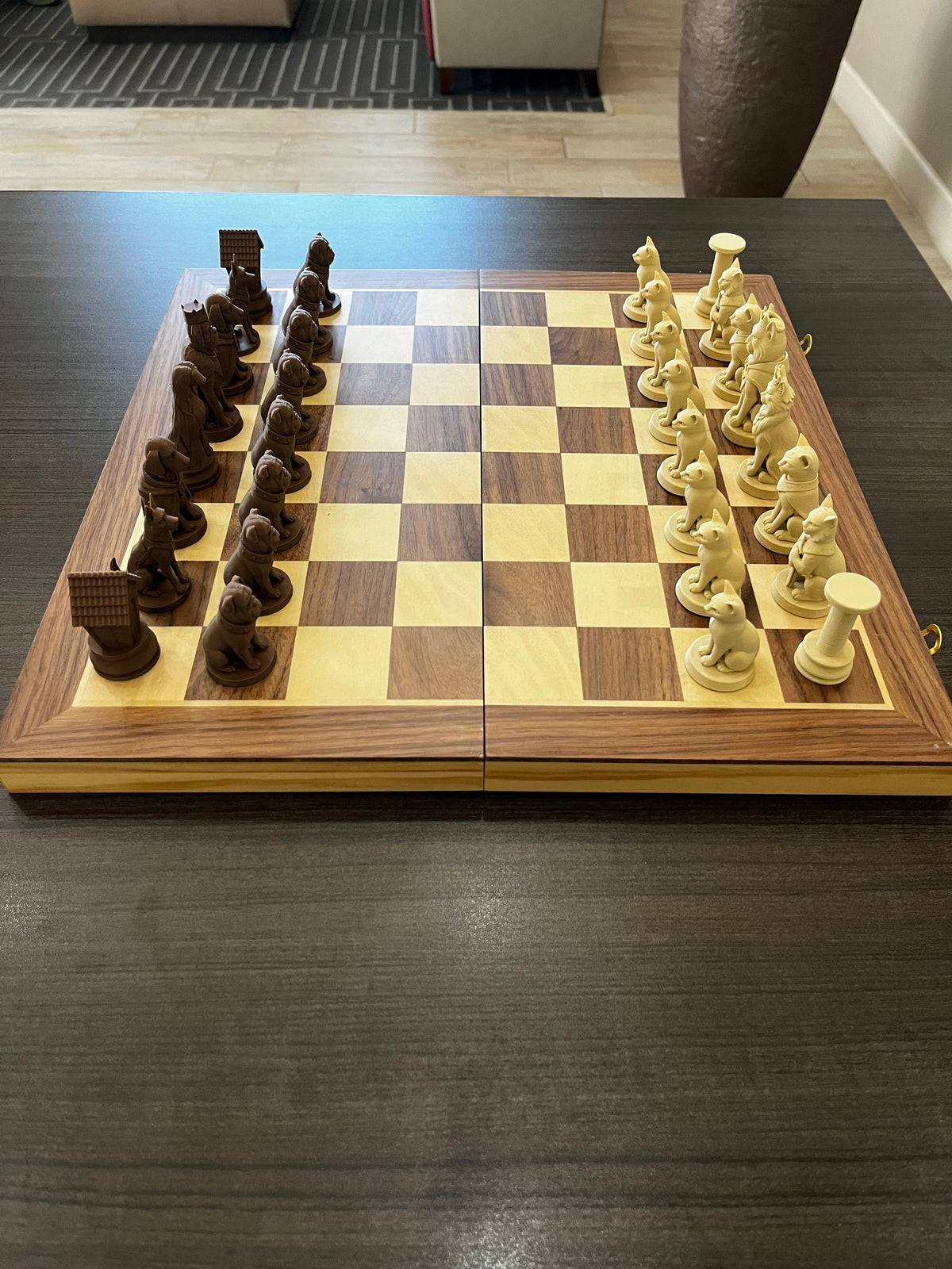 Cats VS Dogs Chess Set
