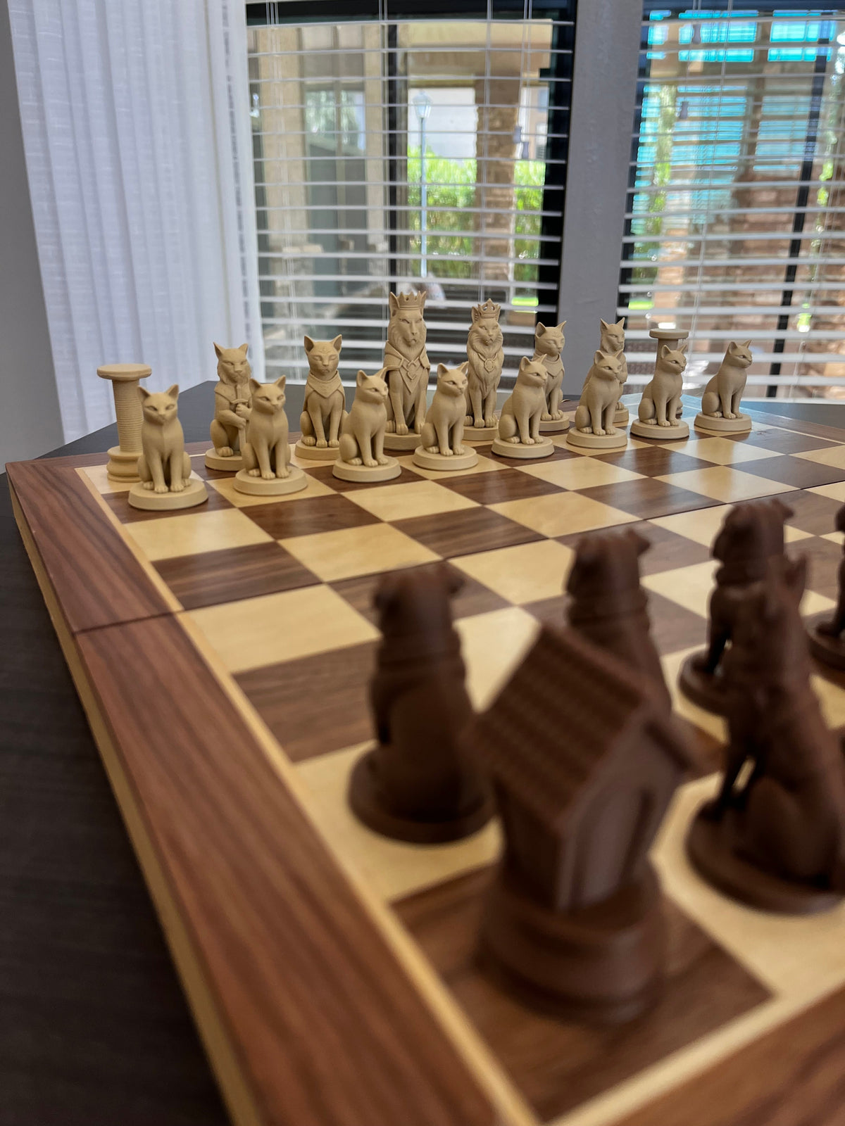 Cats VS Dogs Chess Set